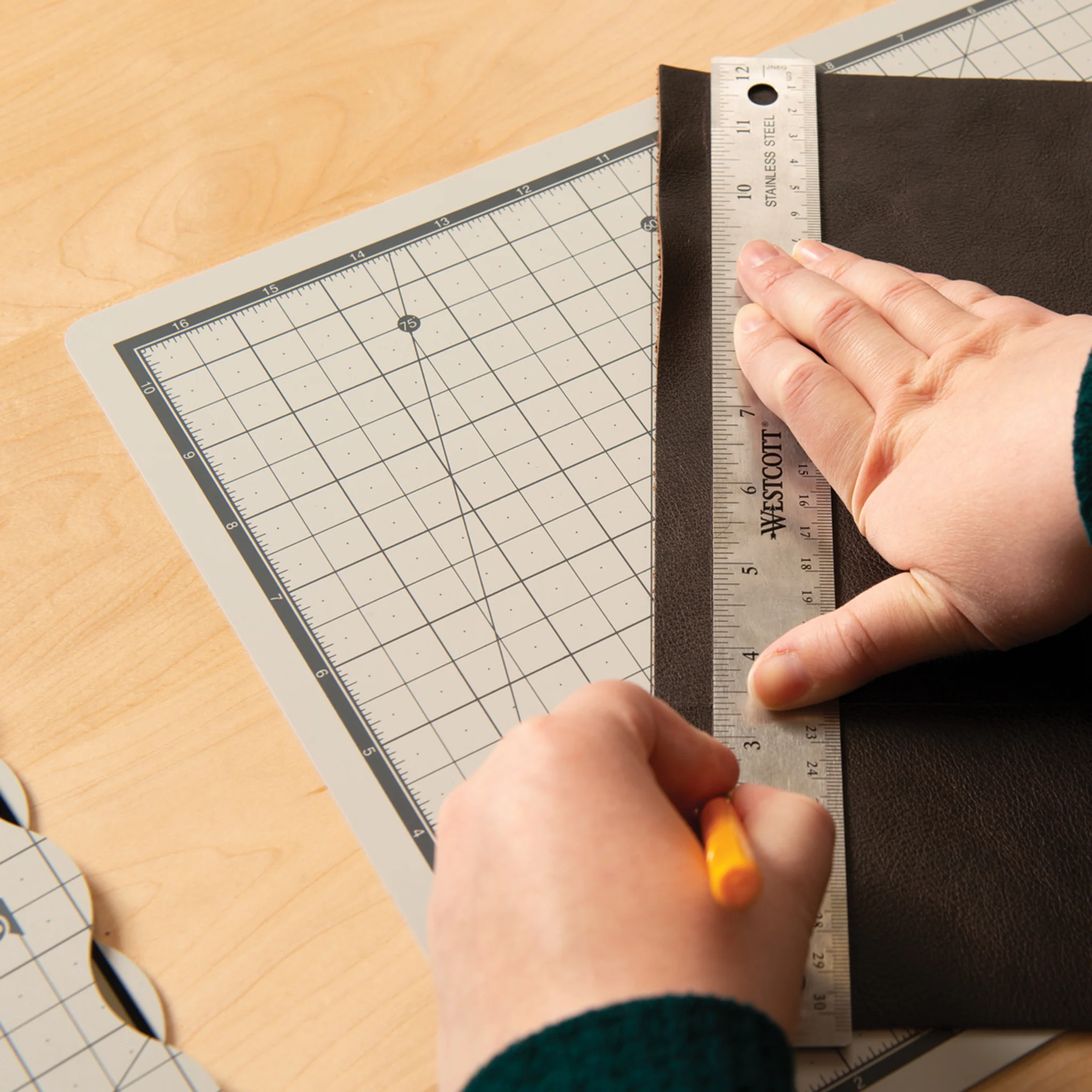 Folding Cutting Mat - Image 6