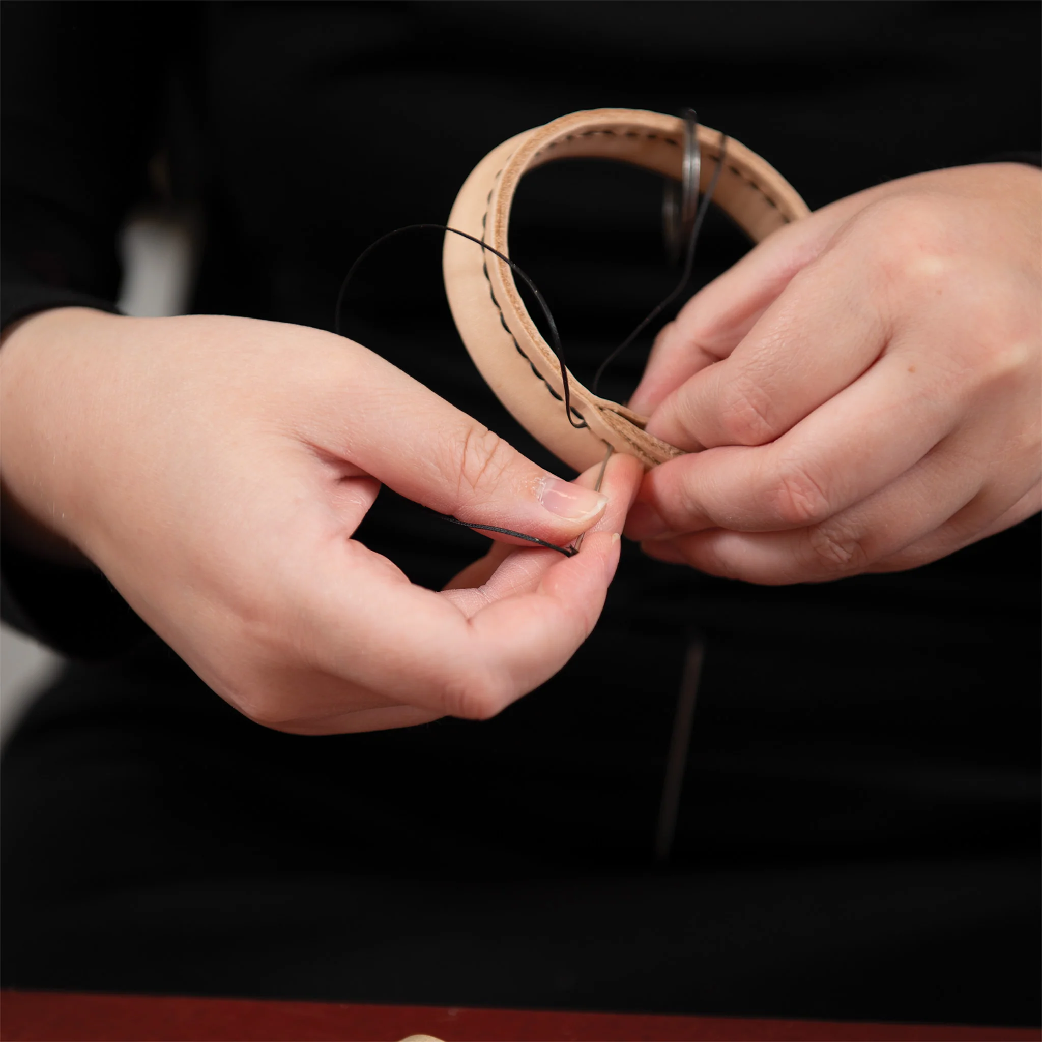 Leather Sewing Kit for Hand Stitching - Image 9