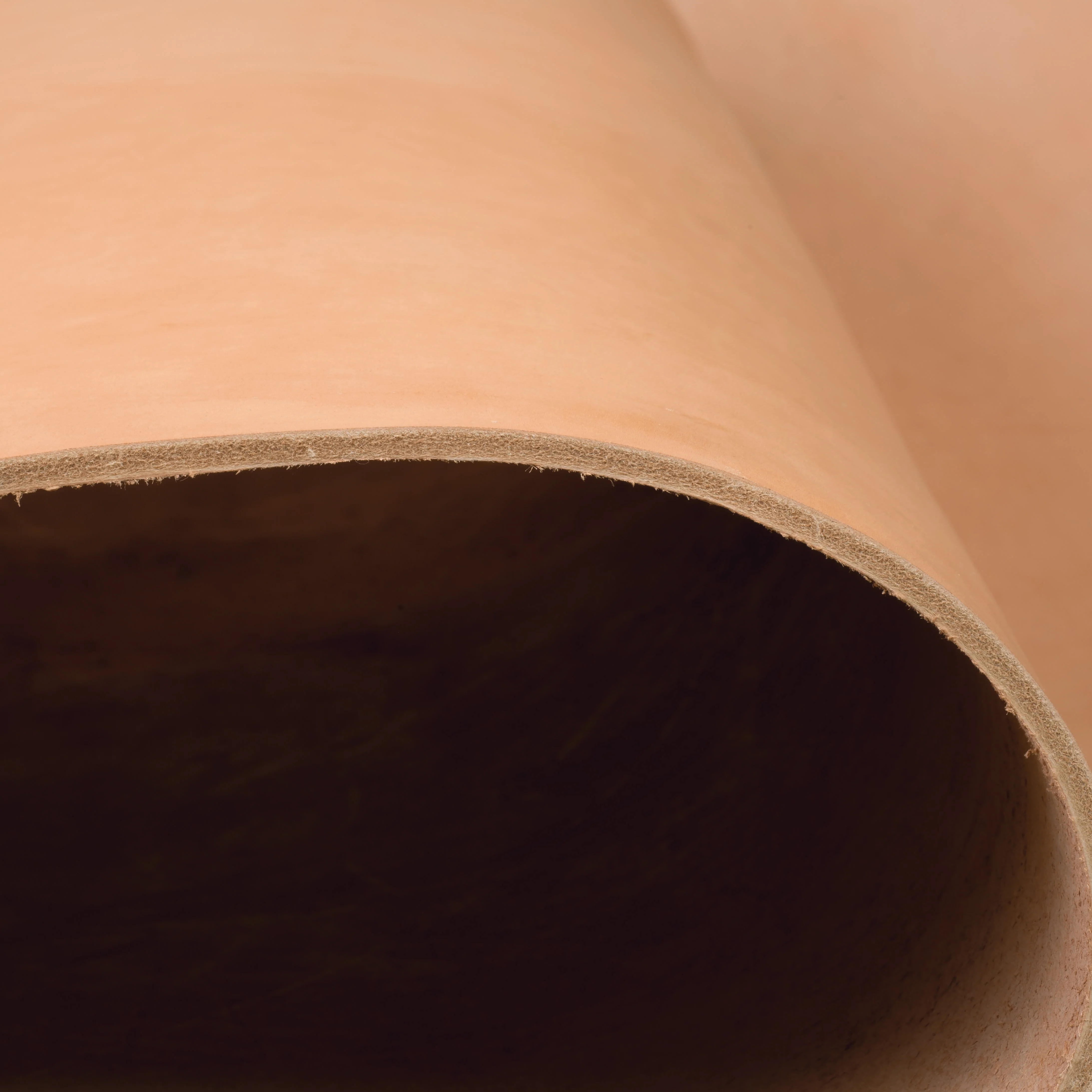 Hermann Oak® Saddle Skirting Leather - Image 4