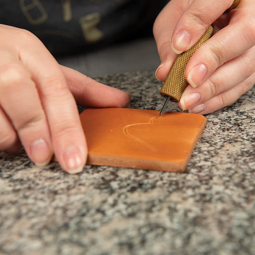 Hermann Oak® Saddle Skirting Leather - Image 5