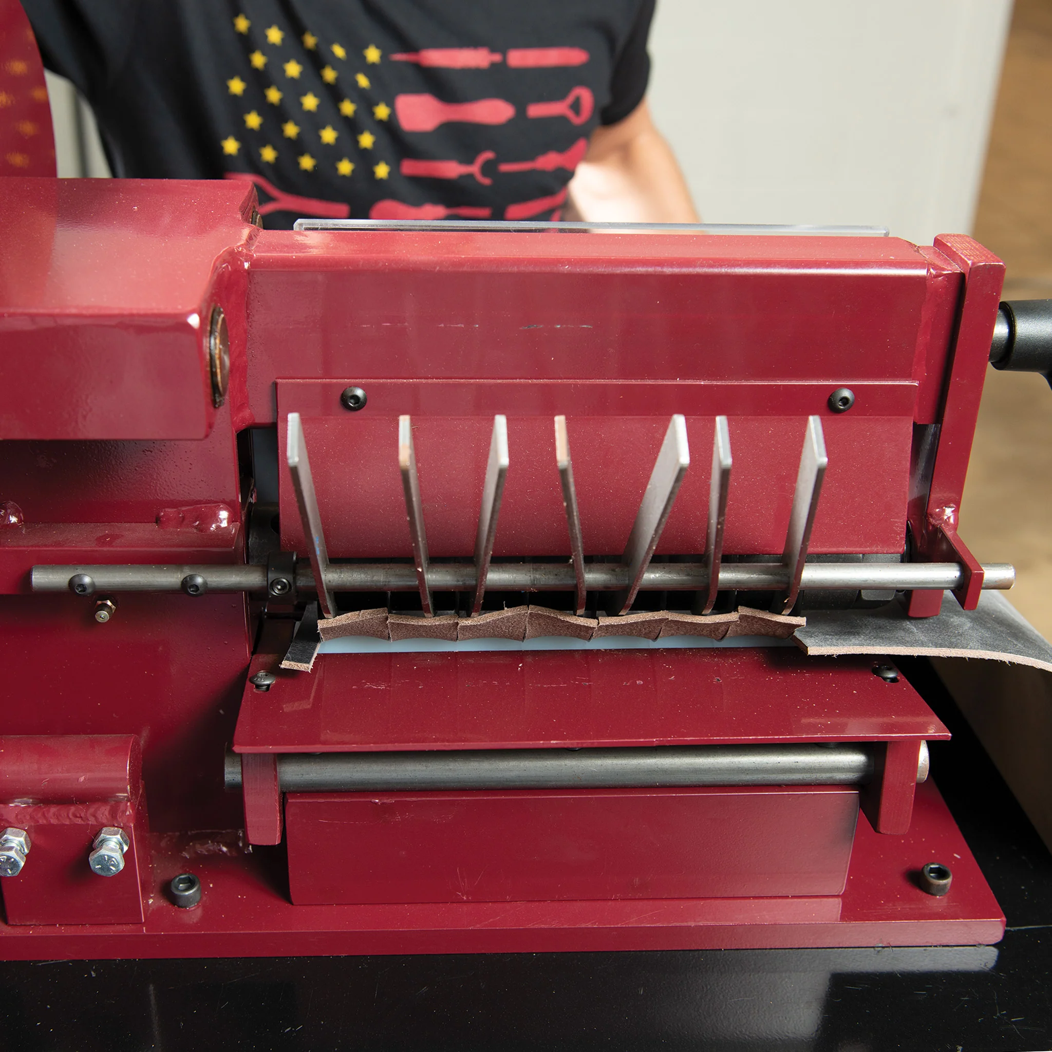 Master Tool Hand-Operated Leather Strap Cutter - Image 5
