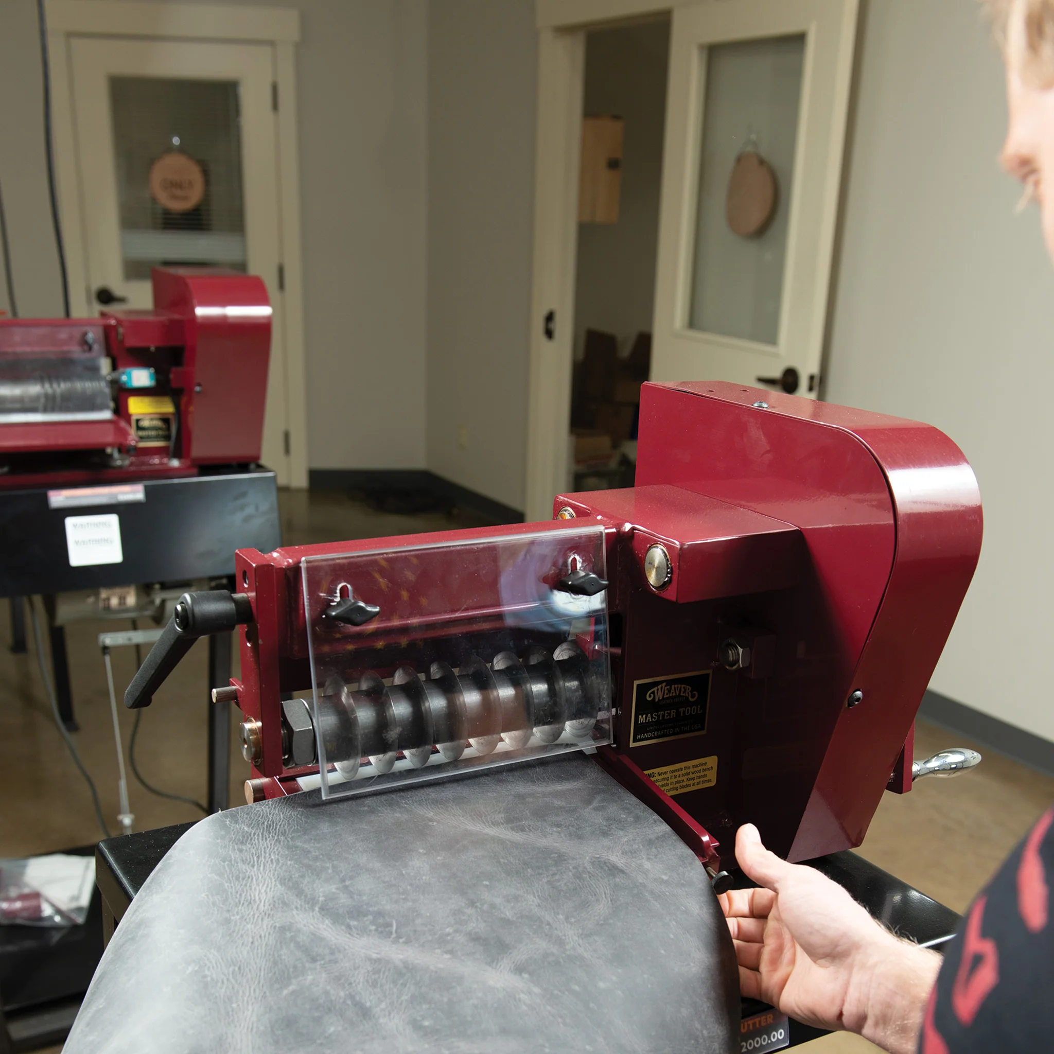Master Tool Hand-Operated Leather Strap Cutter - Image 6