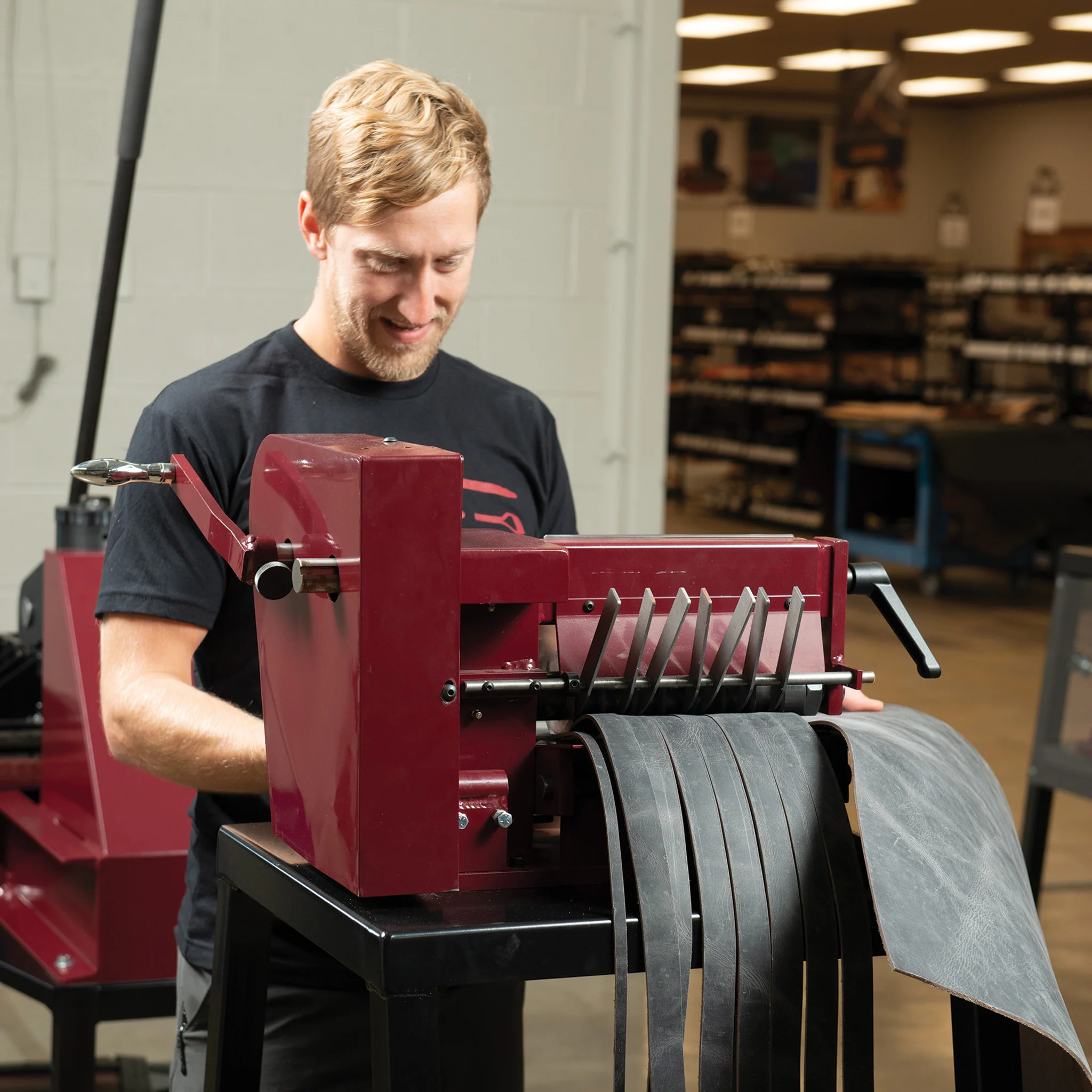 Master Tool Hand-Operated Leather Strap Cutter - Image 8