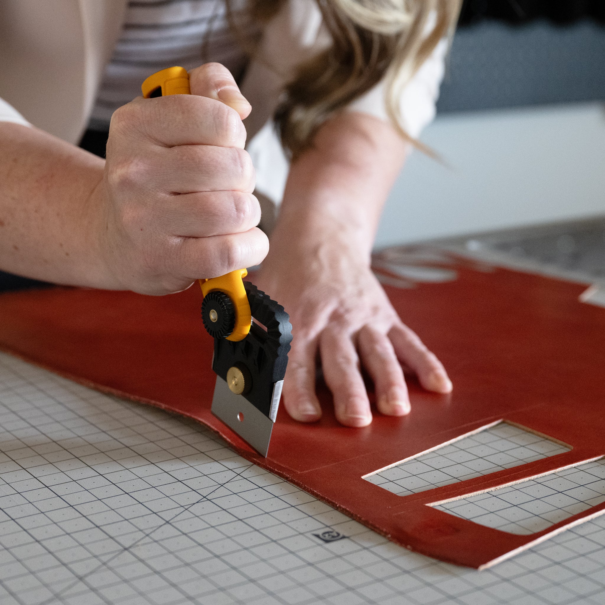 Olfa® Multi-Purpose Scraper with Adjustable Head - Image 9